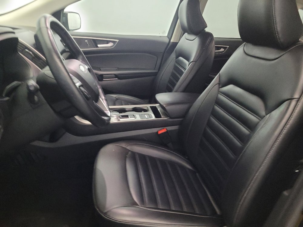 Used 2023 Ford Edge SEL image 17