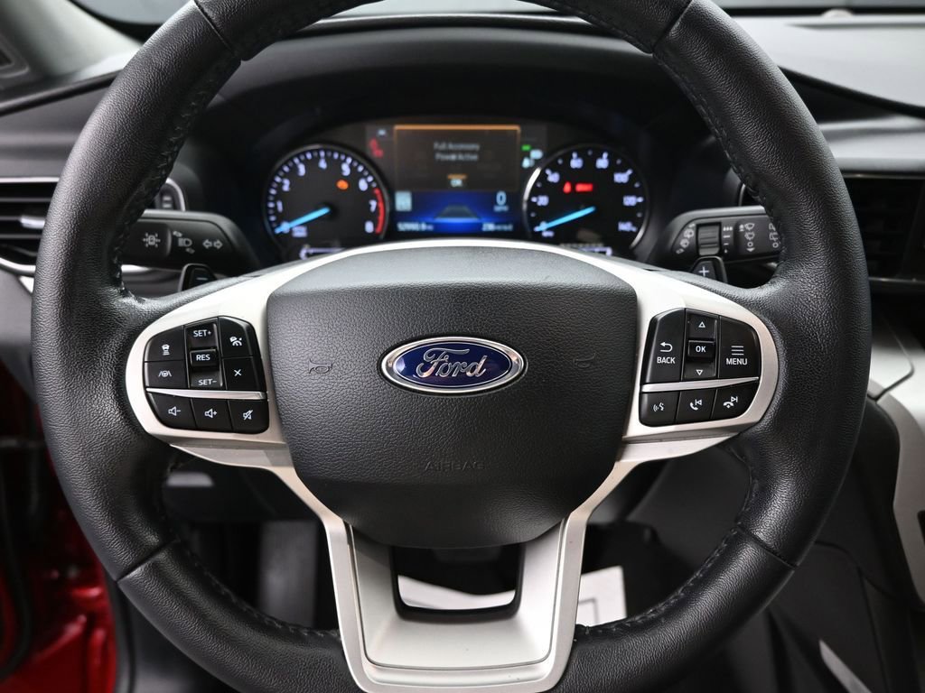 Certified 2020 Ford Explorer XLT w/ Equipment Group 202A image 14