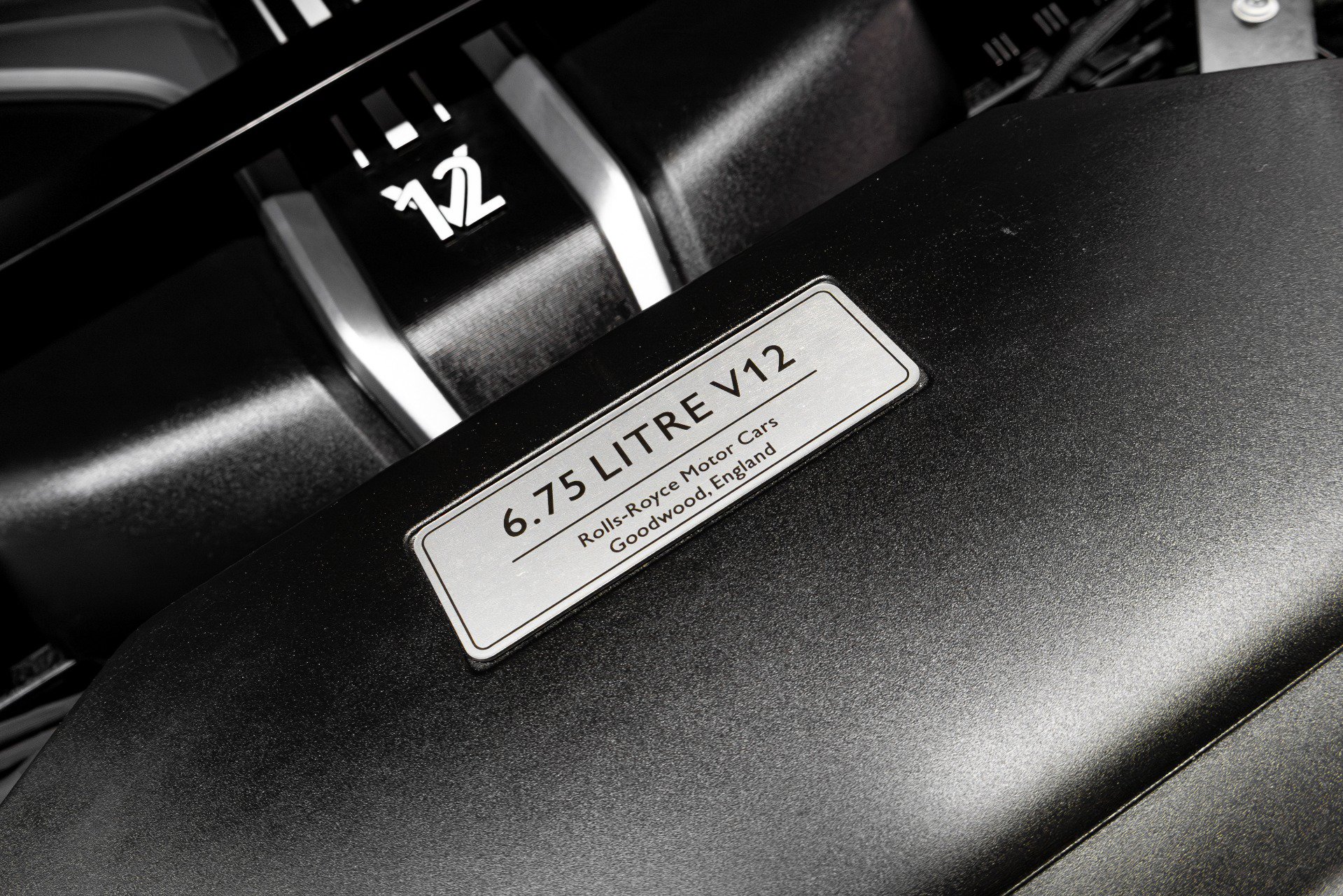 Used 2021 Rolls-Royce Cullinan Black Badge AWD/4WD image 57