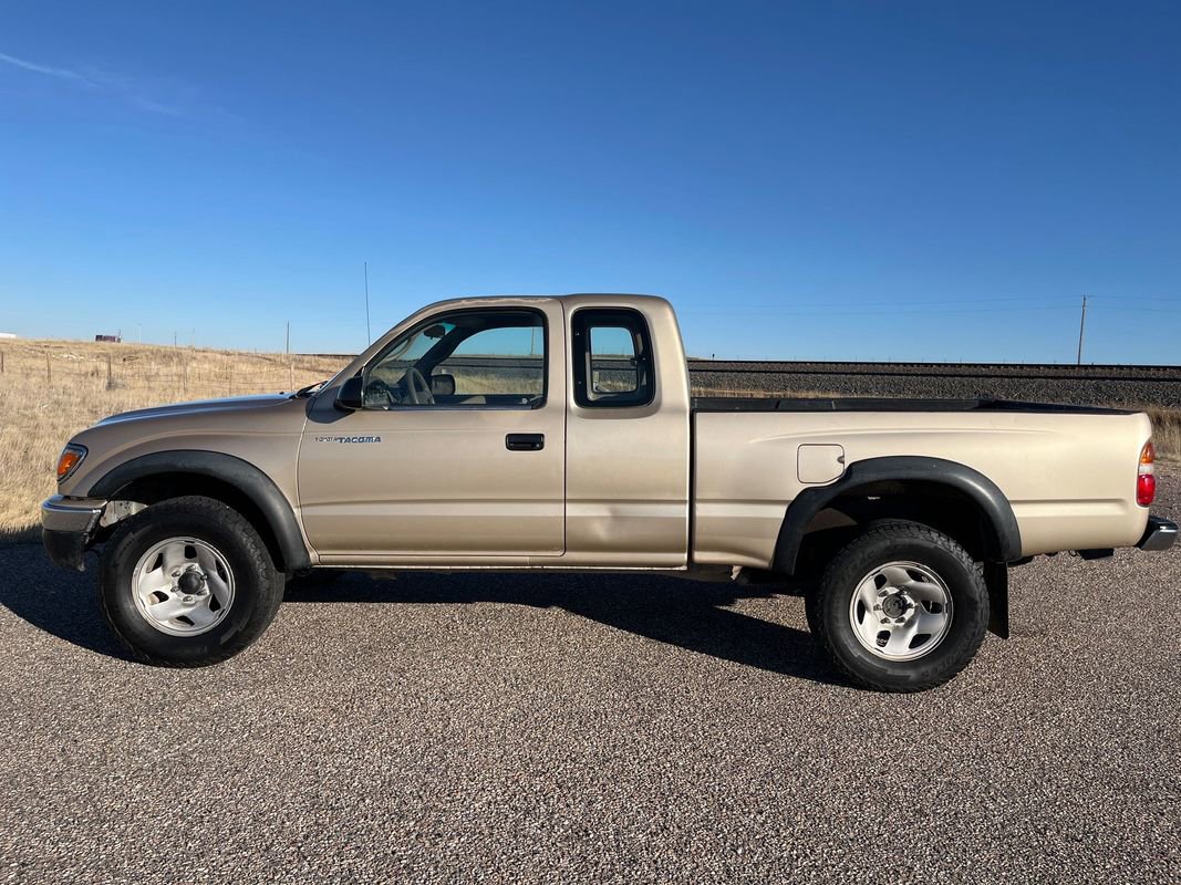 Used 2003 Toyota Tacoma 4x4 Xtracab V6 image 2