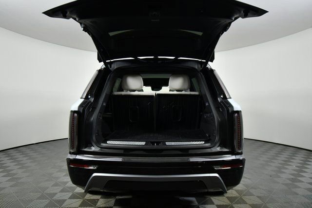 New 2026 Cadillac Vistiq Sport w/ LPO, Floor Liner Package image 16