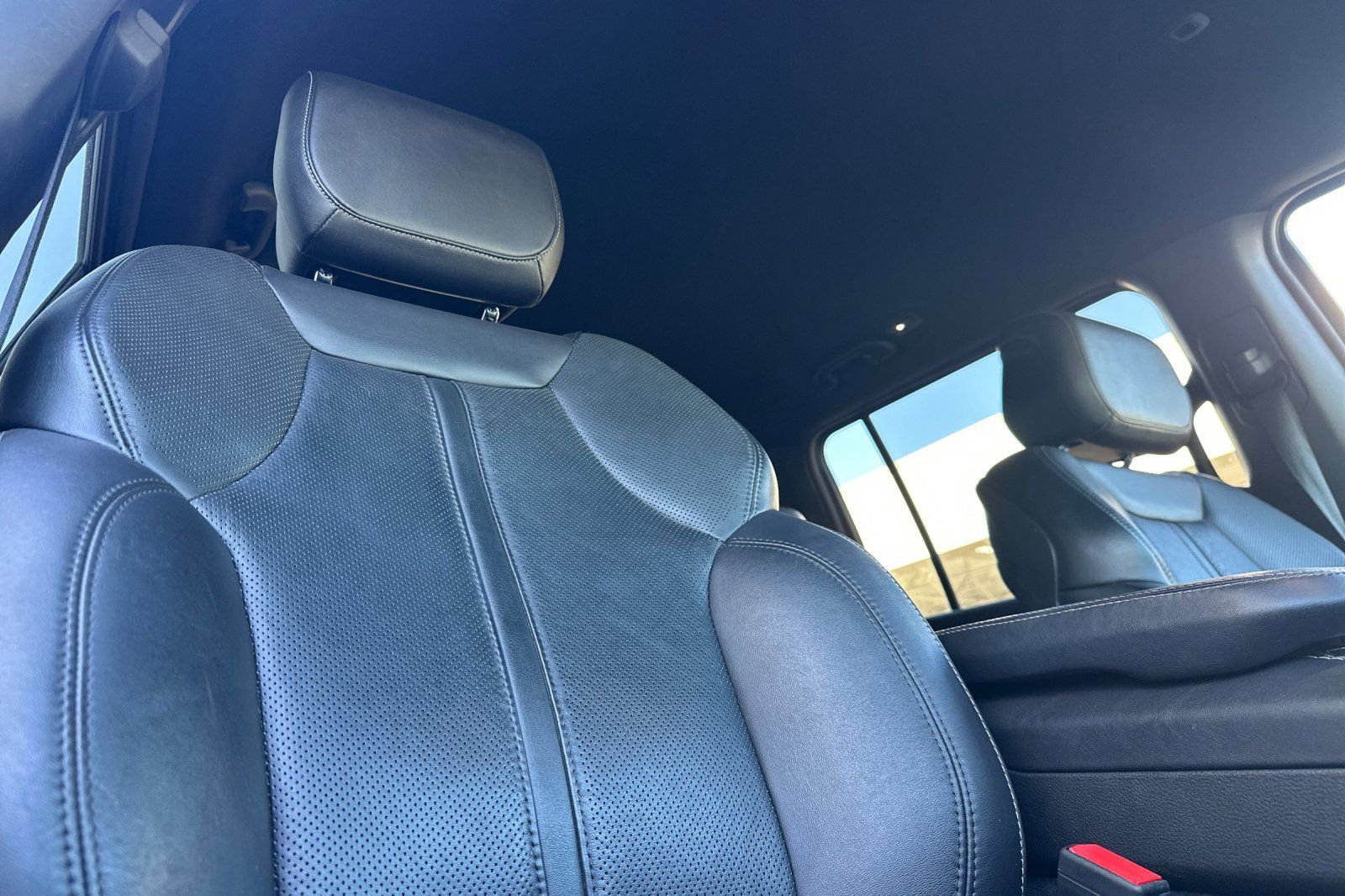 Used 2024 Jeep Wagoneer L Series II w/ Flexible Seating Group image 19