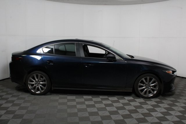 Used 2020 MAZDA MAZDA3 Sedan w/ Select Package image 7