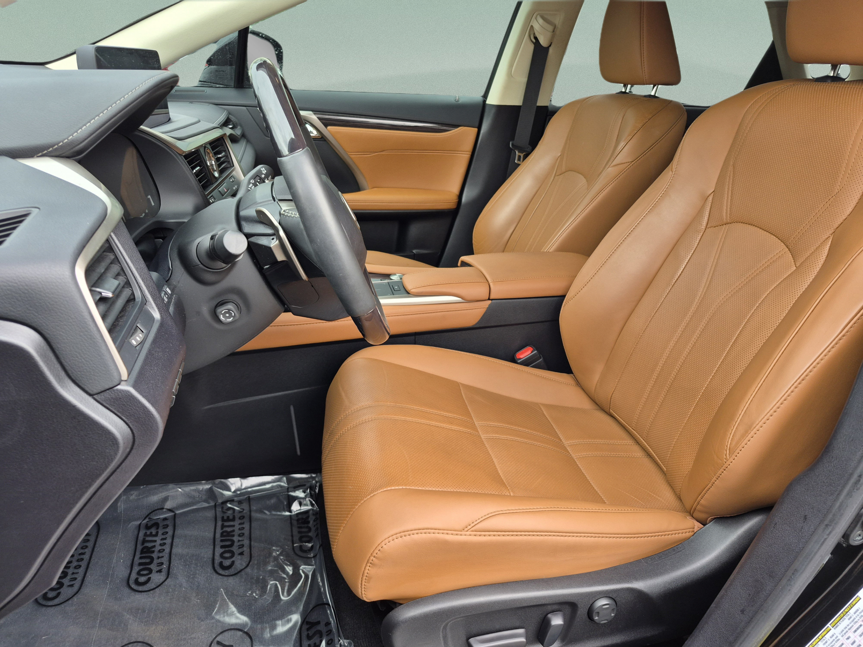 Used 2022 Lexus RX 350 AWD w/ Luxury Package image 21