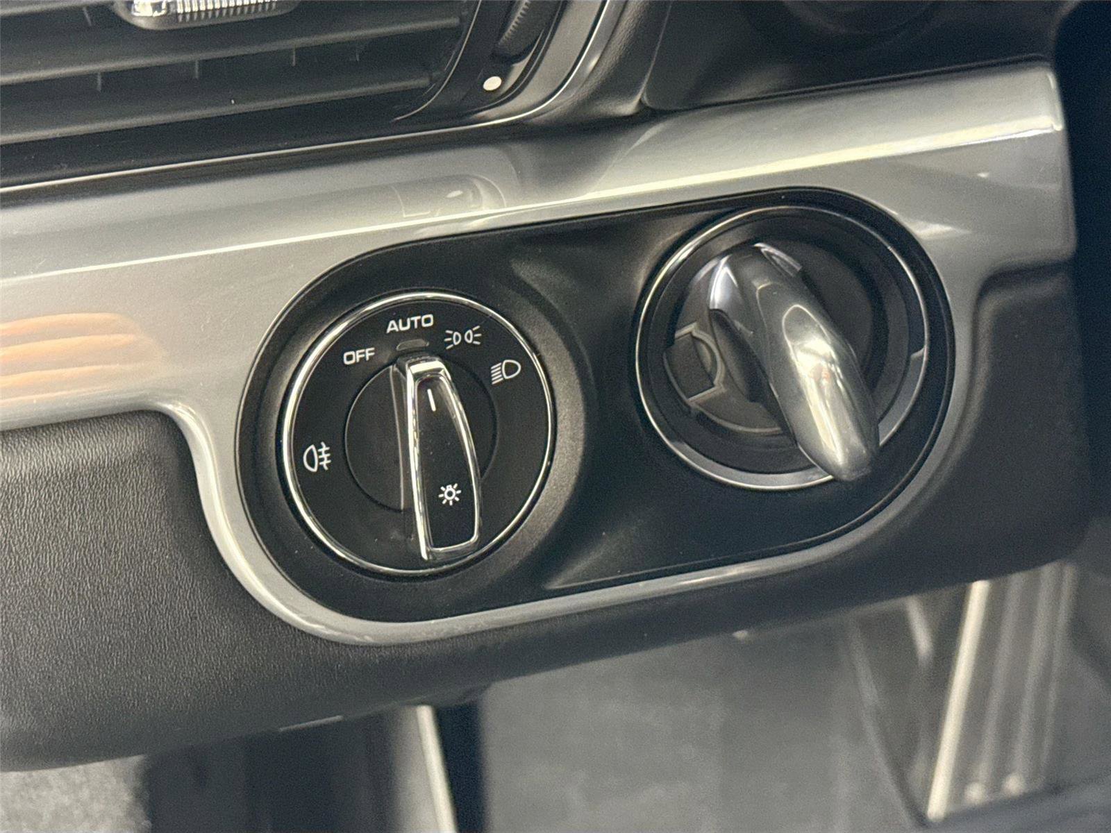 Used 2017 Porsche 911 Carrera S image 17