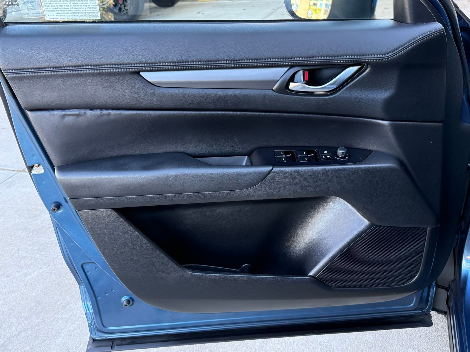 Used 2021 MAZDA CX-5 Touring image 17