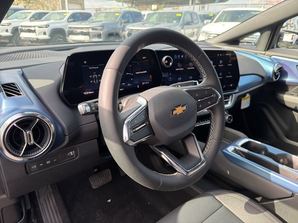 New 2026 Chevrolet Equinox EV LT image 5