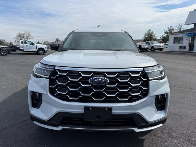 Certified 2025 Ford Explorer Platinum w/ LUX Leather Package image 3