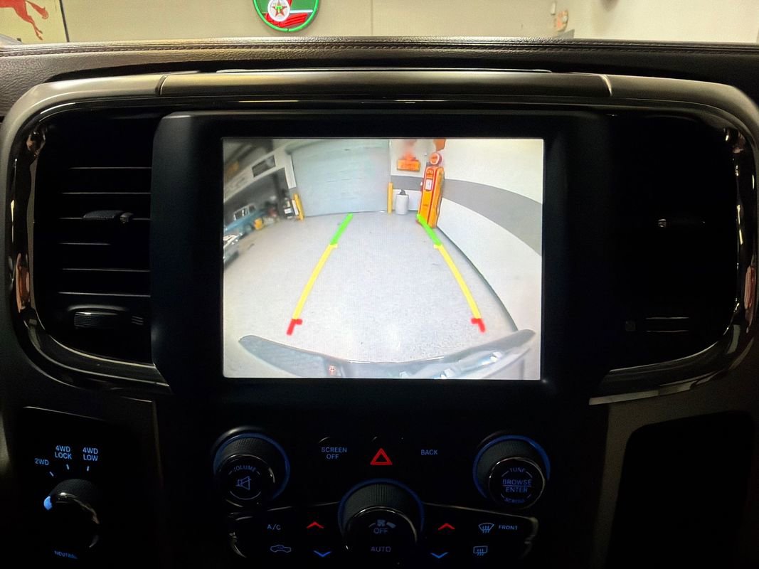 Used 2014 RAM 3500 Laramie w/ Convenience Group AWD/4WD image 25