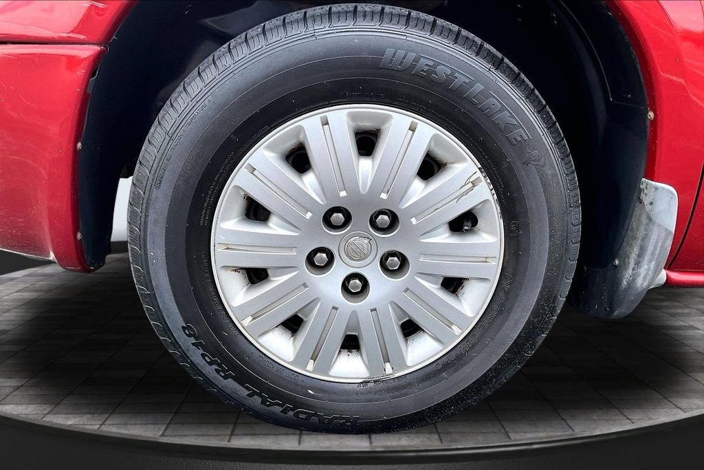 Used 2005 Chrysler Town & Country w/ Popular Equipment Group I FWD image 9