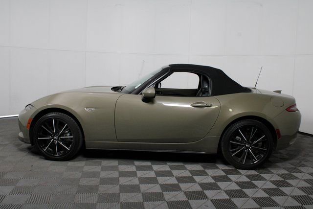 Used 2024 MAZDA MX-5 Miata Grand Touring image 4