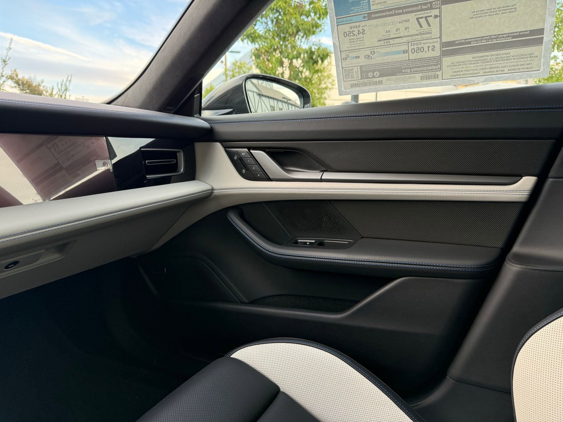 Used 2025 Porsche Taycan Turbo S image 24