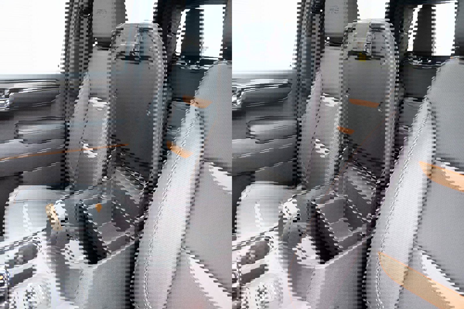 Used 2023 GMC Sierra 1500 AT4 w/ Technology Package image 8