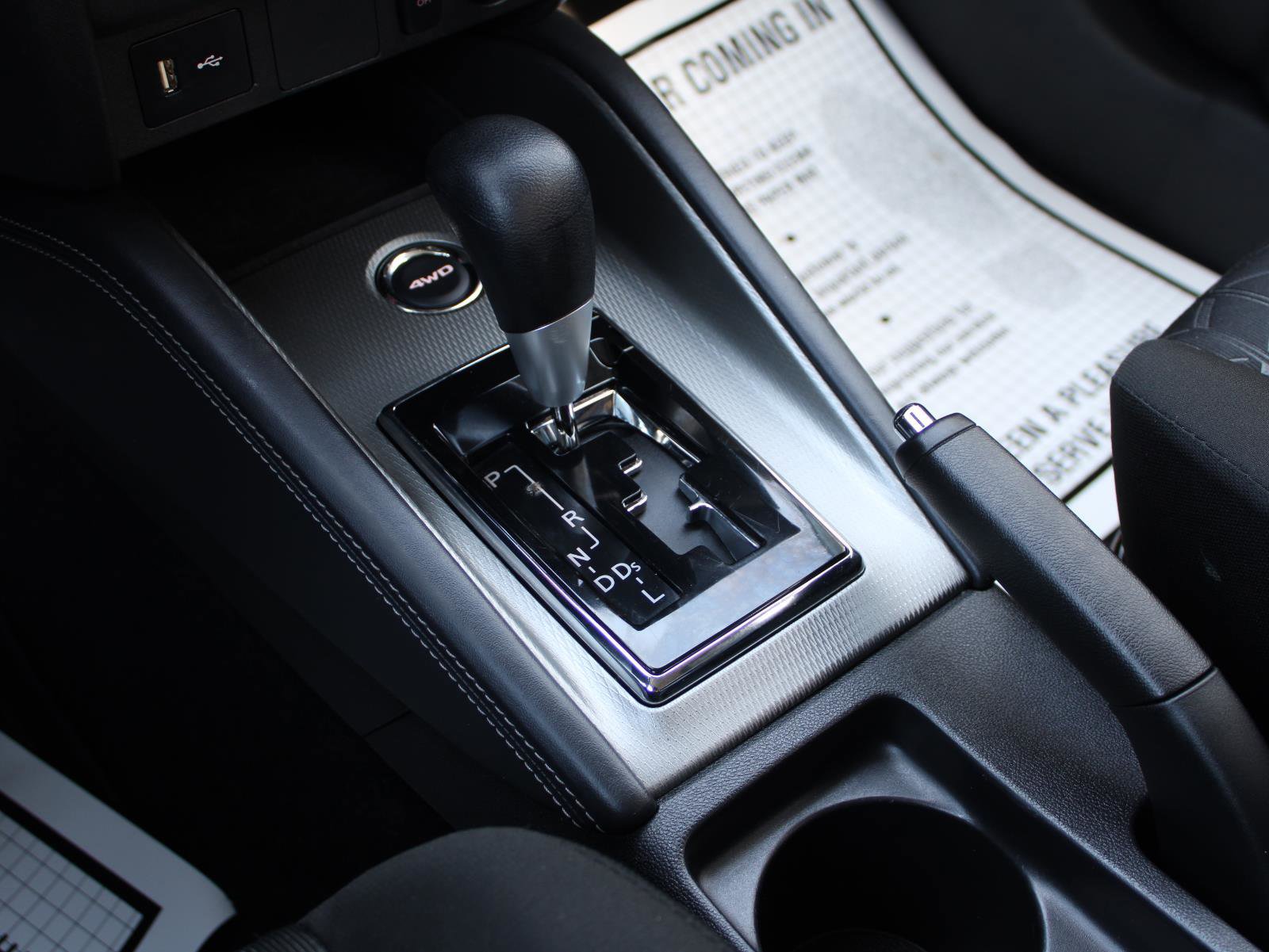 Used 2024 Mitsubishi Outlander Sport ES image 13