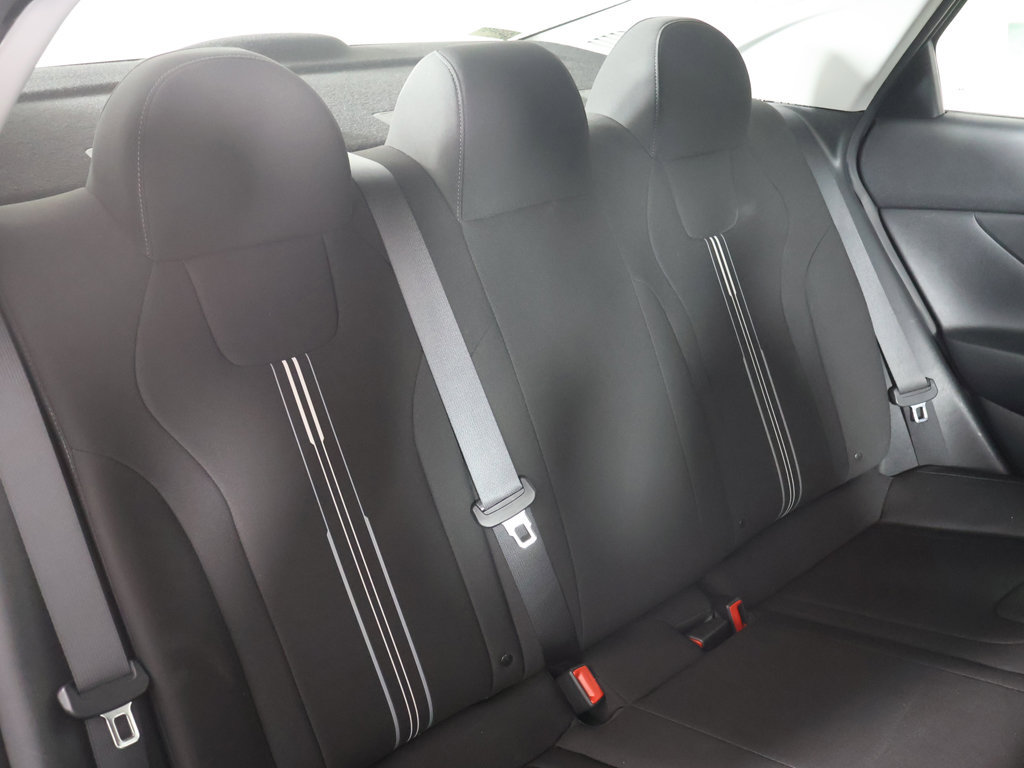 Used 2023 Hyundai Elantra SEL w/ Winter Weather Package FWD image 32
