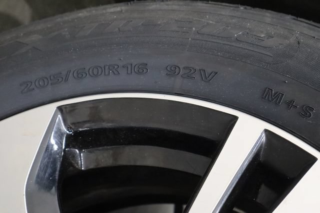 Used 2022 Nissan Sentra SV FWD image 41