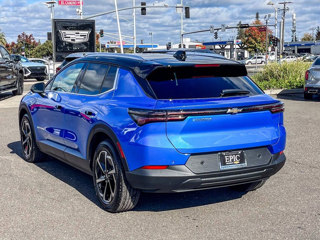 New 2026 Chevrolet Equinox EV LT image 2