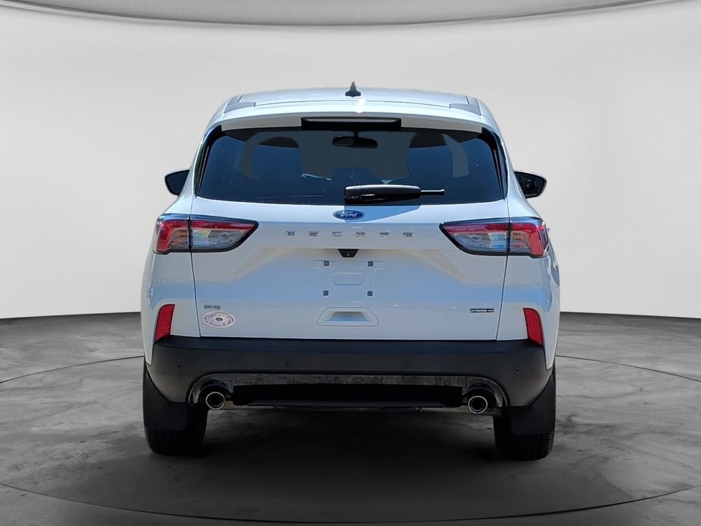 Used 2022 Ford Escape SE w/ SE Sport Appearance Package AWD/4WD image 6
