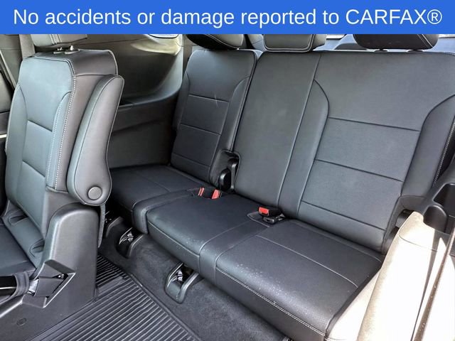 Certified 2025 Chevrolet Traverse LT w/ Midnight/Sport Edition FWD image 13