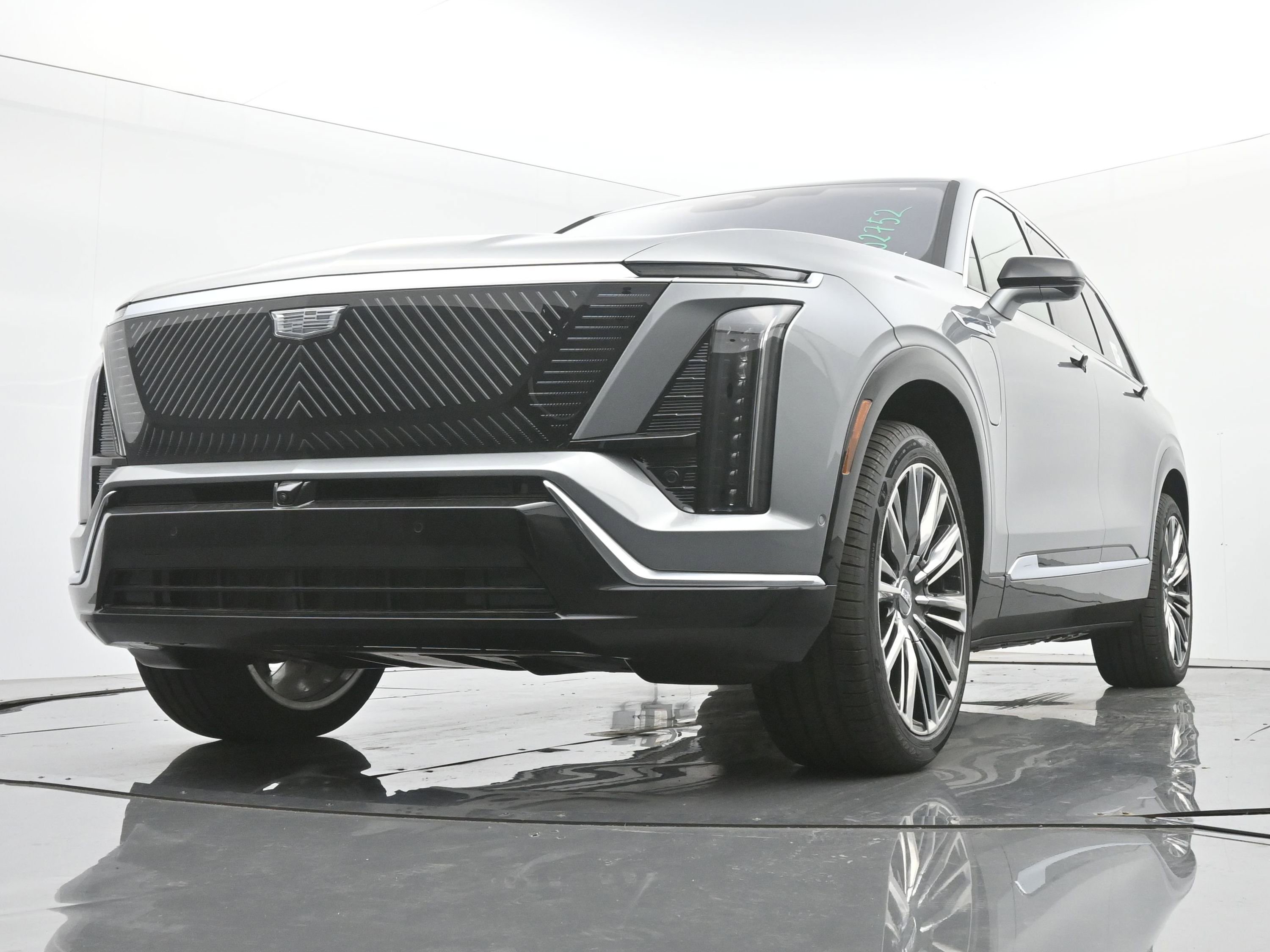 New 2026 Cadillac Vistiq Premium Luxury w/ LPO, Floor Liner Package image 15