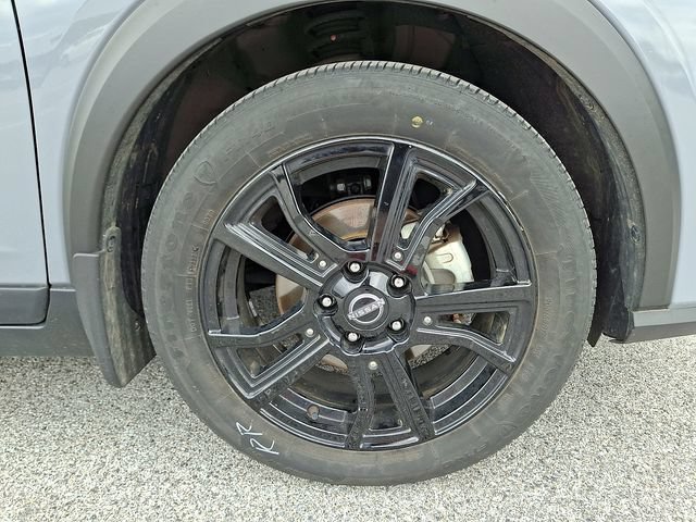 Used 2023 Nissan Kicks SR w/ SR Premium Package FWD image 10