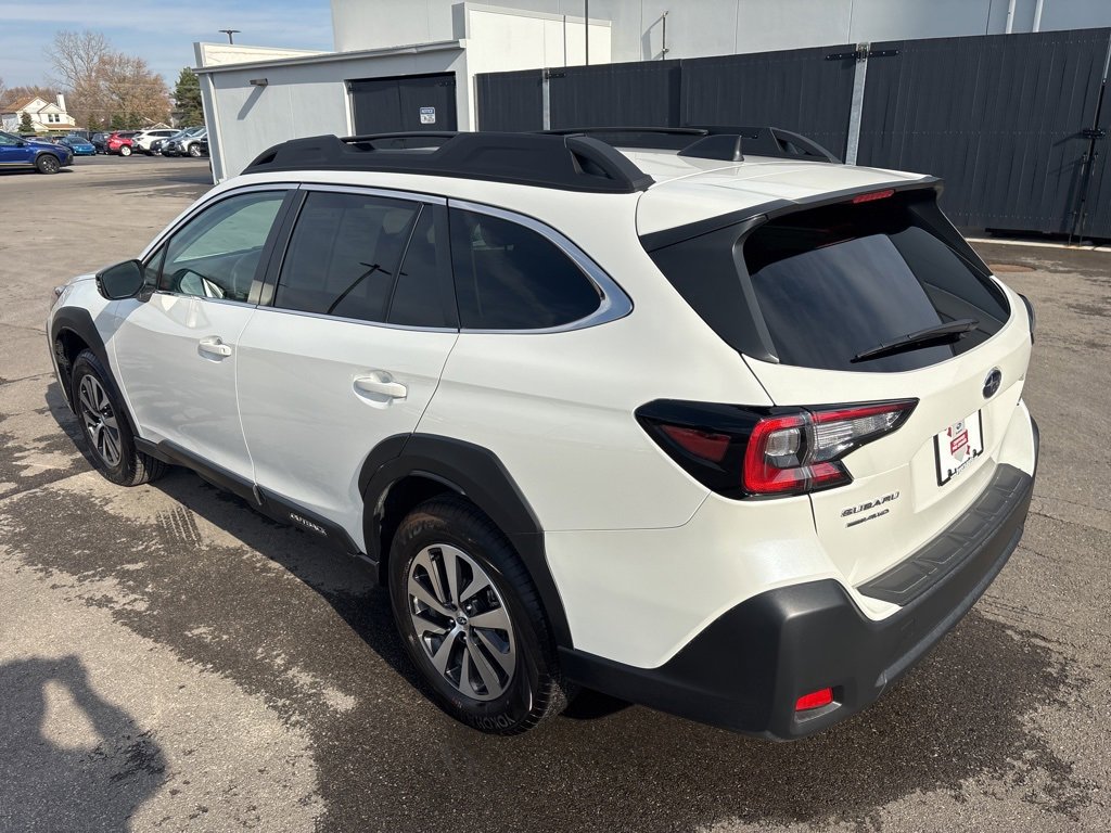 Certified 2025 Subaru Outback Premium w/ Popular Package #1A image 5