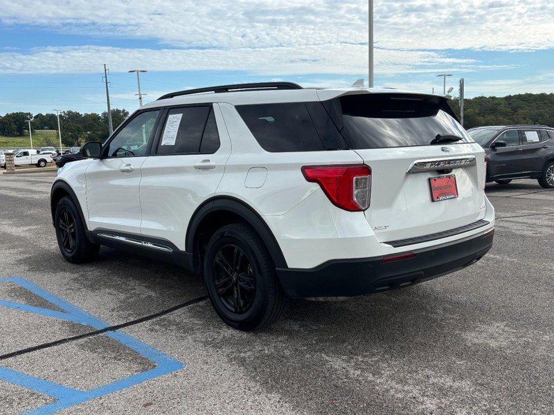 Used 2022 Ford Explorer XLT image 8