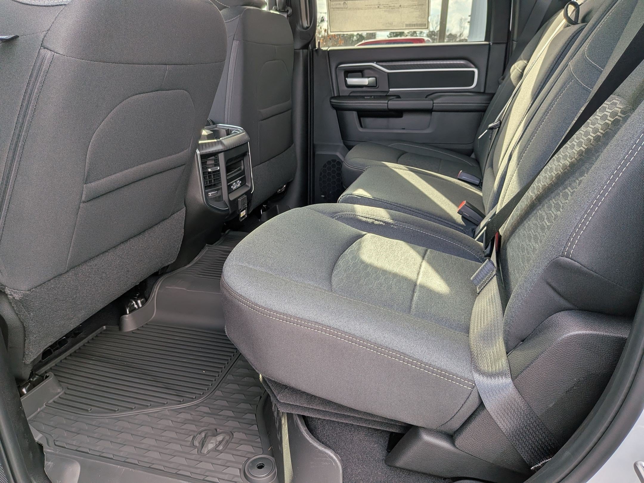 New 2026 RAM 2500 Big Horn AWD/4WD image 27