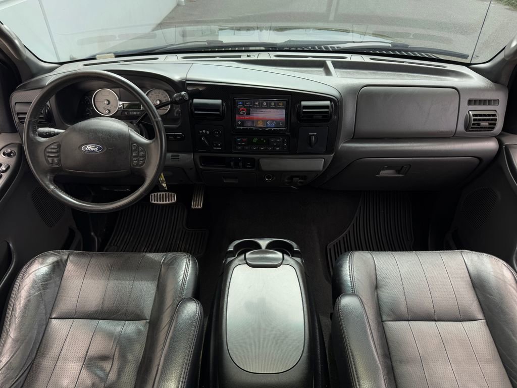 Used 2007 Ford F250 Harley-Davidson AWD/4WD image 12