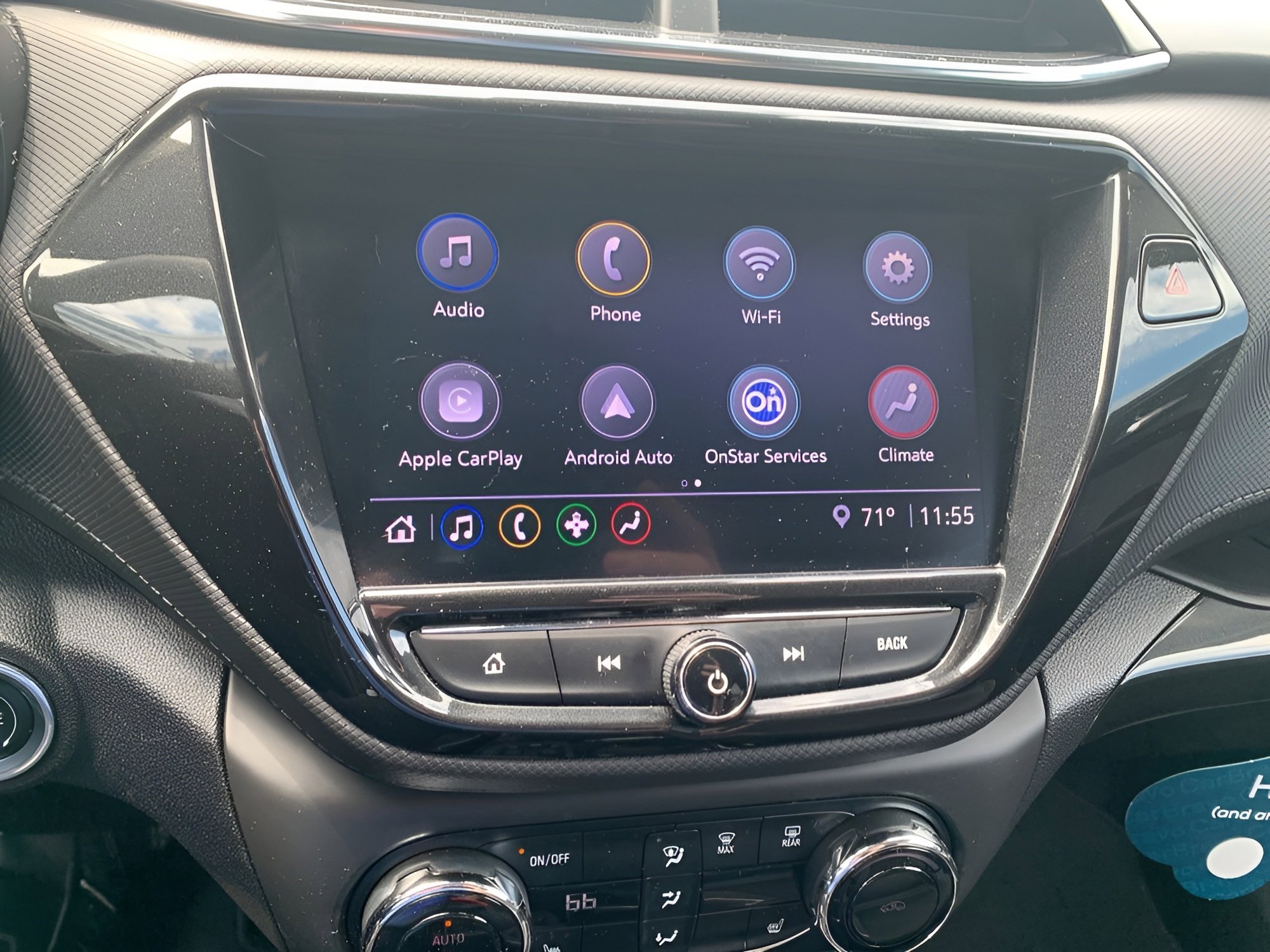 Certified 2022 Chevrolet TrailBlazer LT w/ Convenience Package FWD image 13
