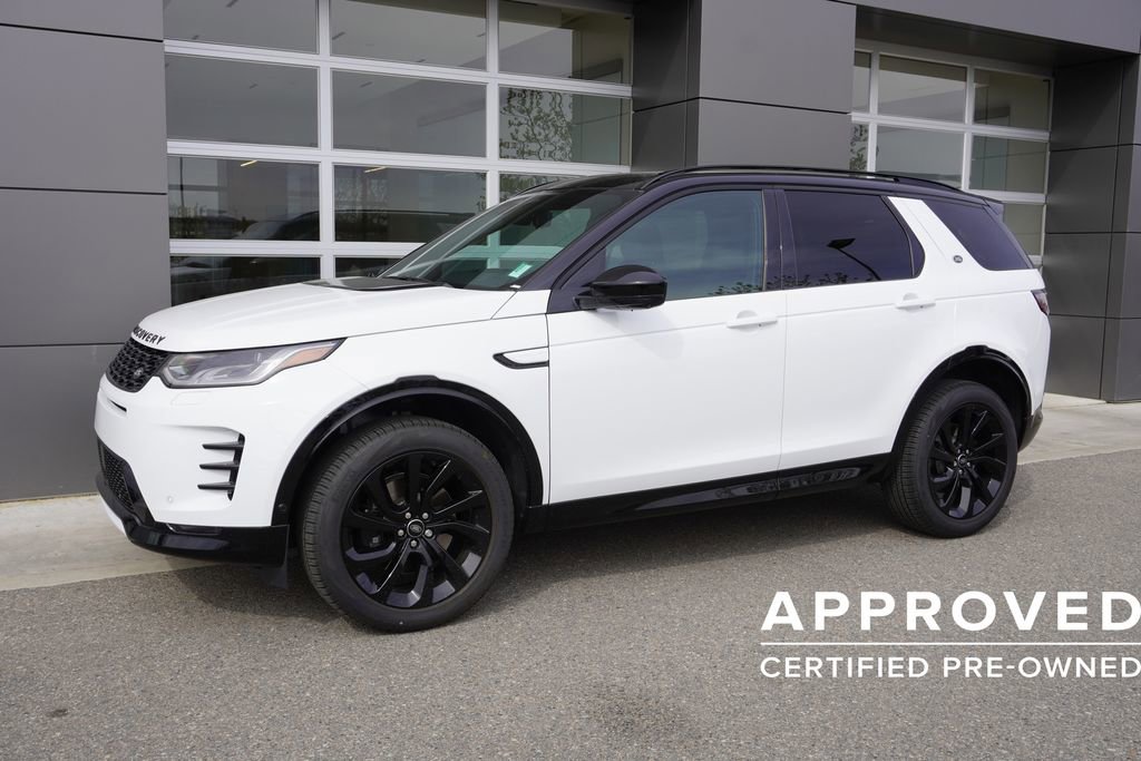 Used 2025 Land Rover Discovery Sport Dynamic SE image 3