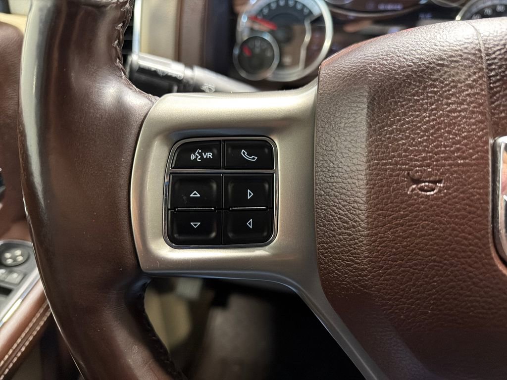 Used 2016 RAM 1500 Laramie w/ Convenience Group AWD/4WD image 12