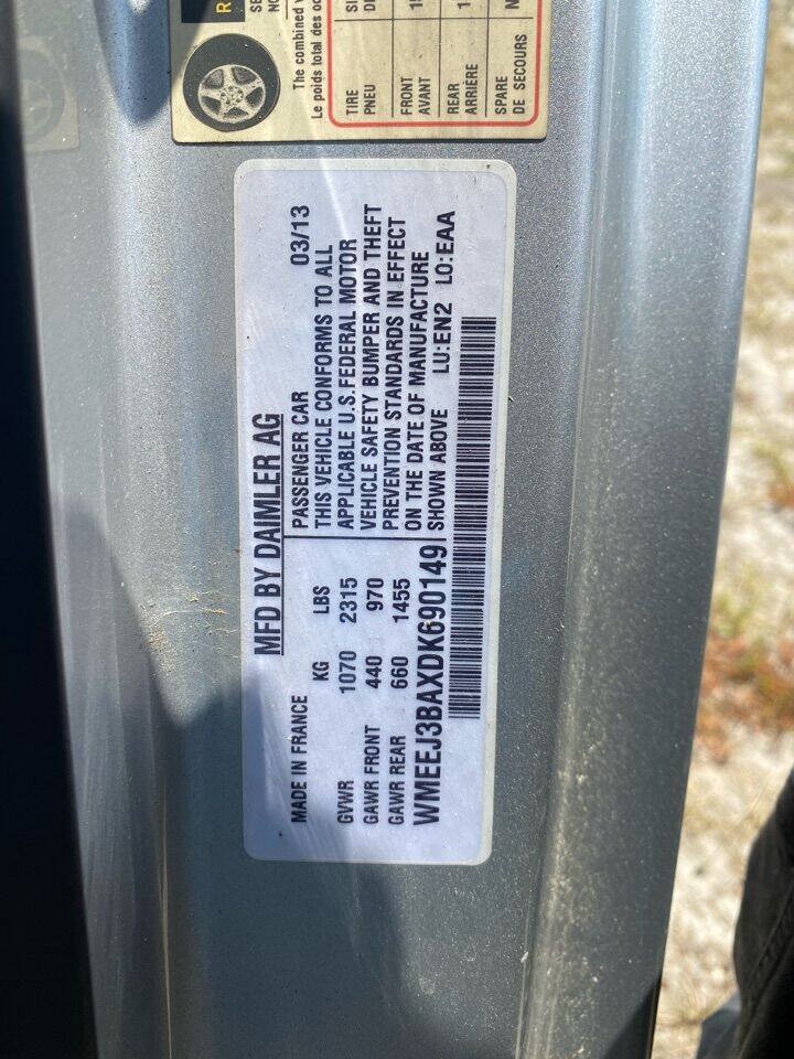 Used 2013 smart fortwo passion RWD image 6