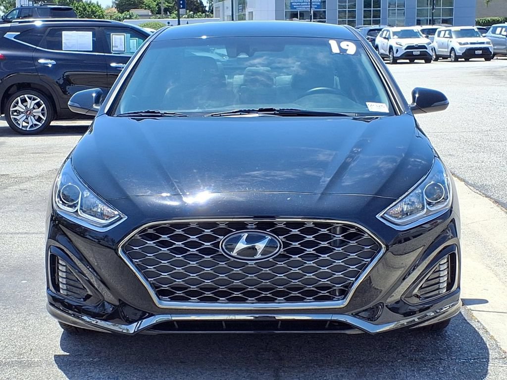 Used 2019 Hyundai Sonata SEL w/ Tech Package 02 FWD image 6