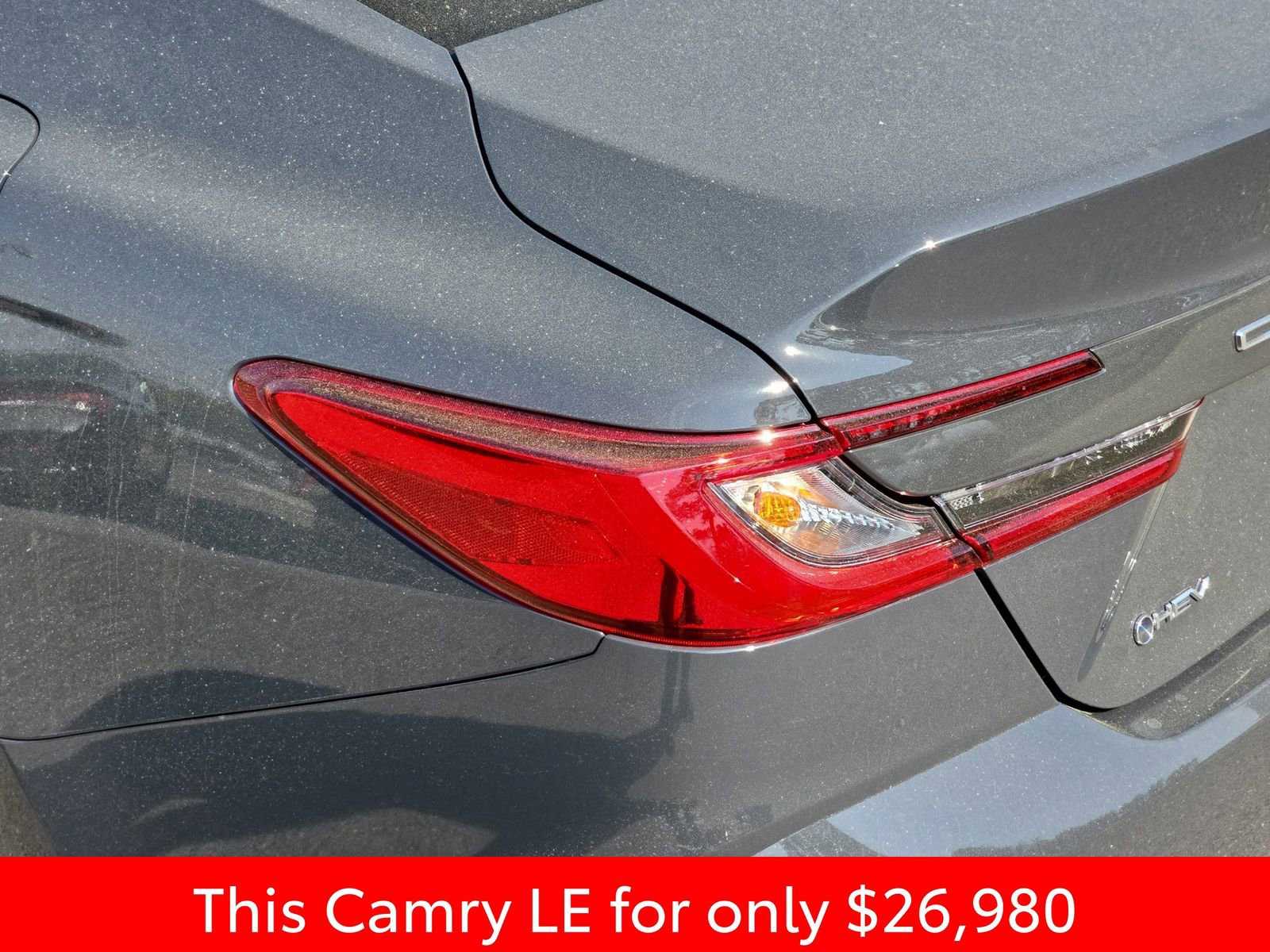 Used 2025 Toyota Camry LE w/ Convenience Package image 39