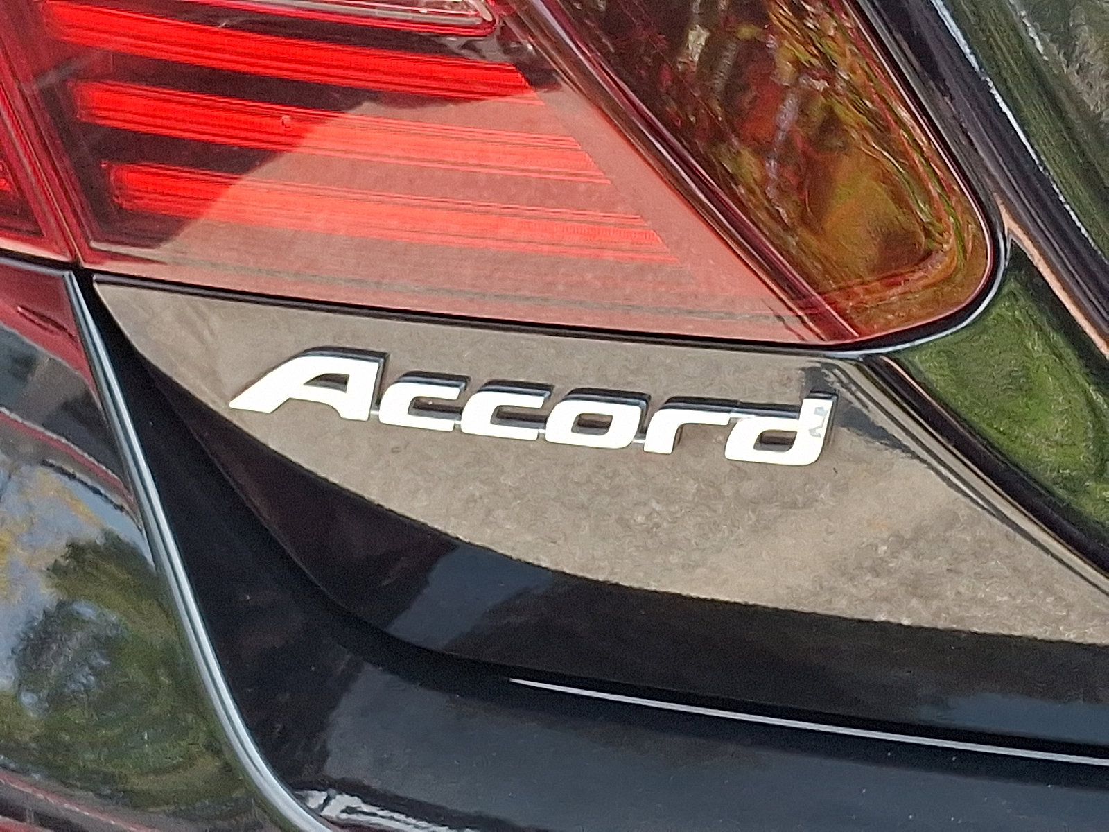 Used 2017 Honda Accord Touring image 29