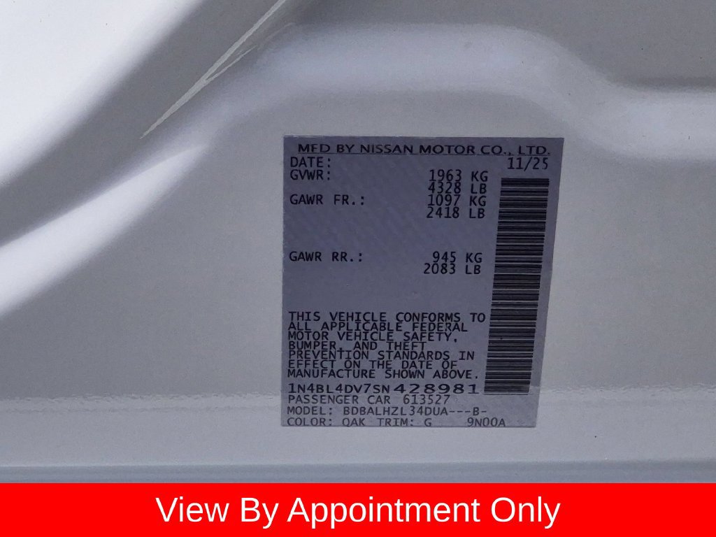 Used 2025 Nissan Altima 2.5 SV FWD image 35
