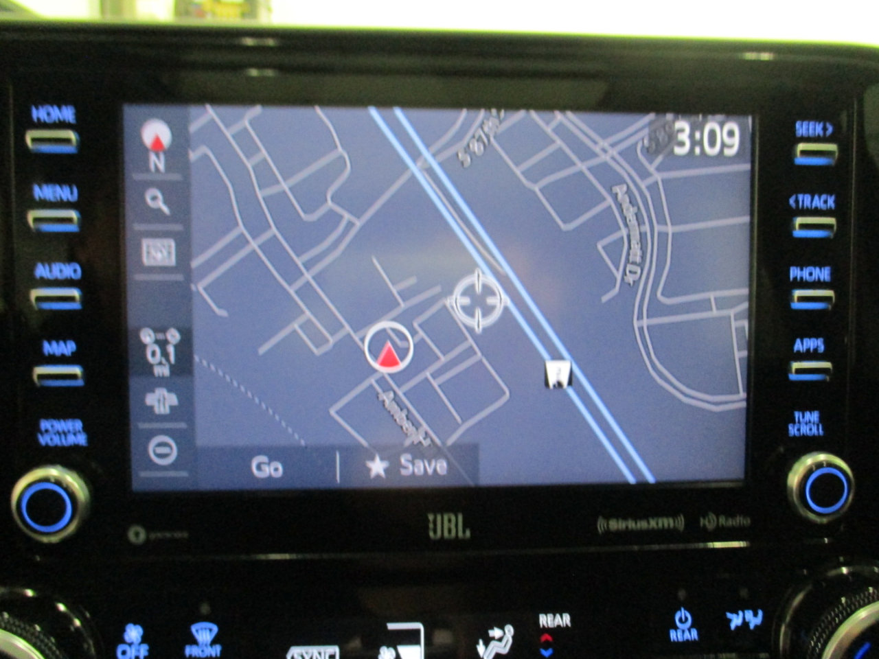 Used 2022 Toyota Highlander Limited image 10