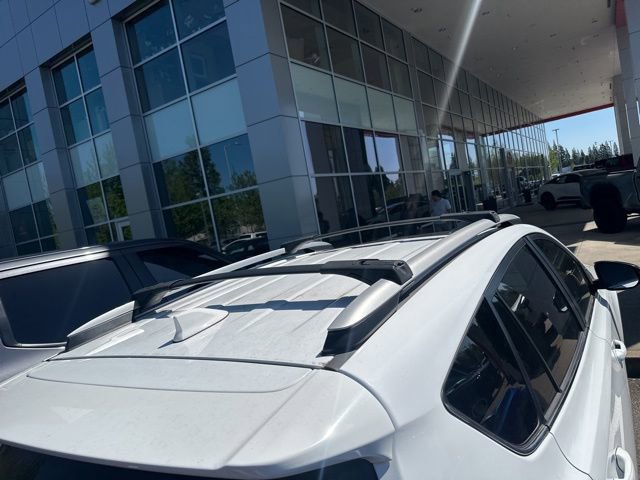 Used 2018 Toyota RAV4 SE w/ Power Extra Value Package AWD/4WD image 3