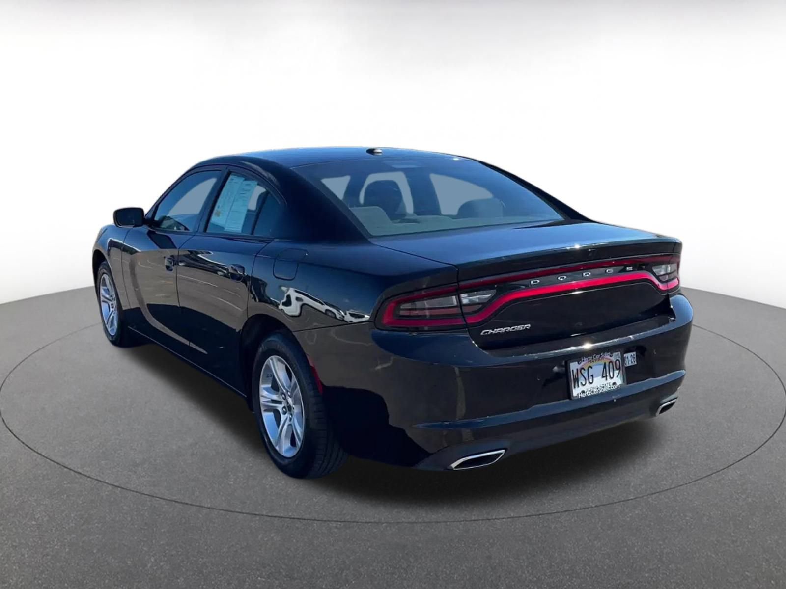 Used 2022 Dodge Charger SXT image 11