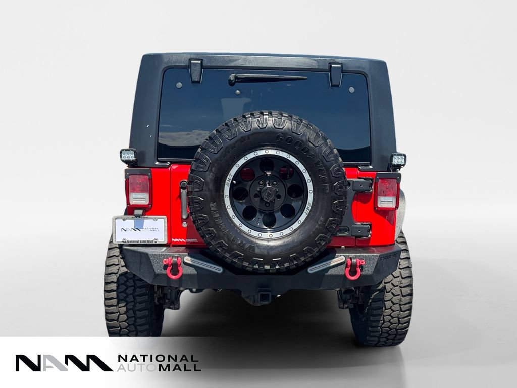 Used 2016 Jeep Wrangler Rubicon w/ Power Convenience Group AWD/4WD image 4
