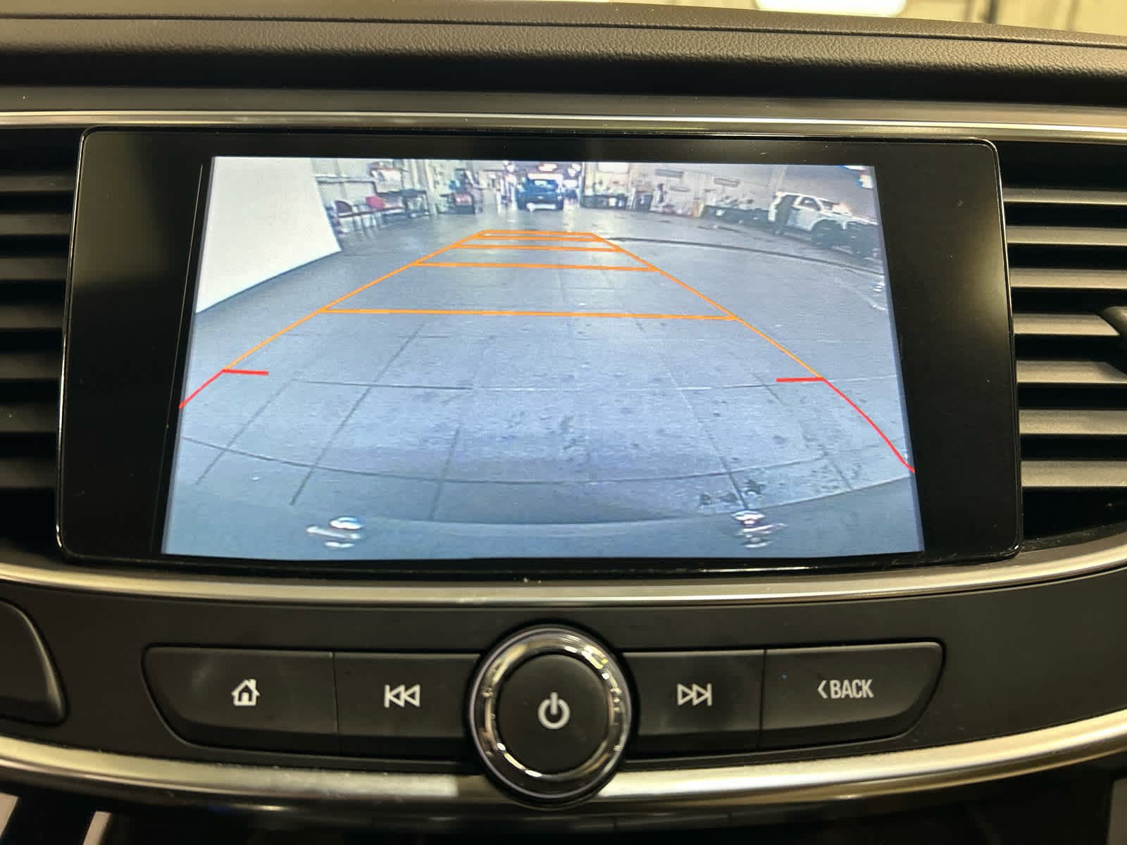 Used 2017 Buick LaCrosse Preferred FWD image 5