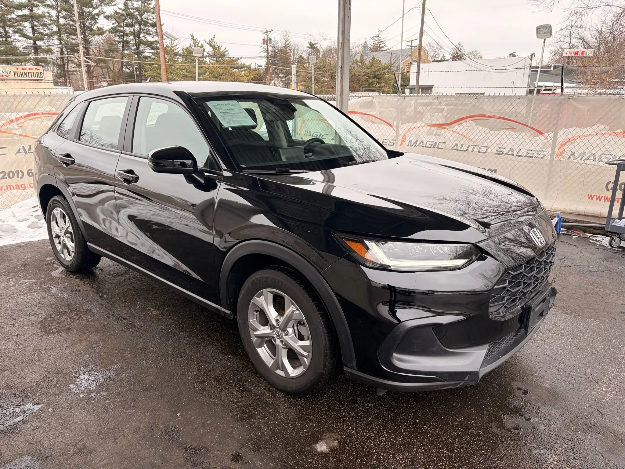 Used 2025 Honda HR-V LX image 7