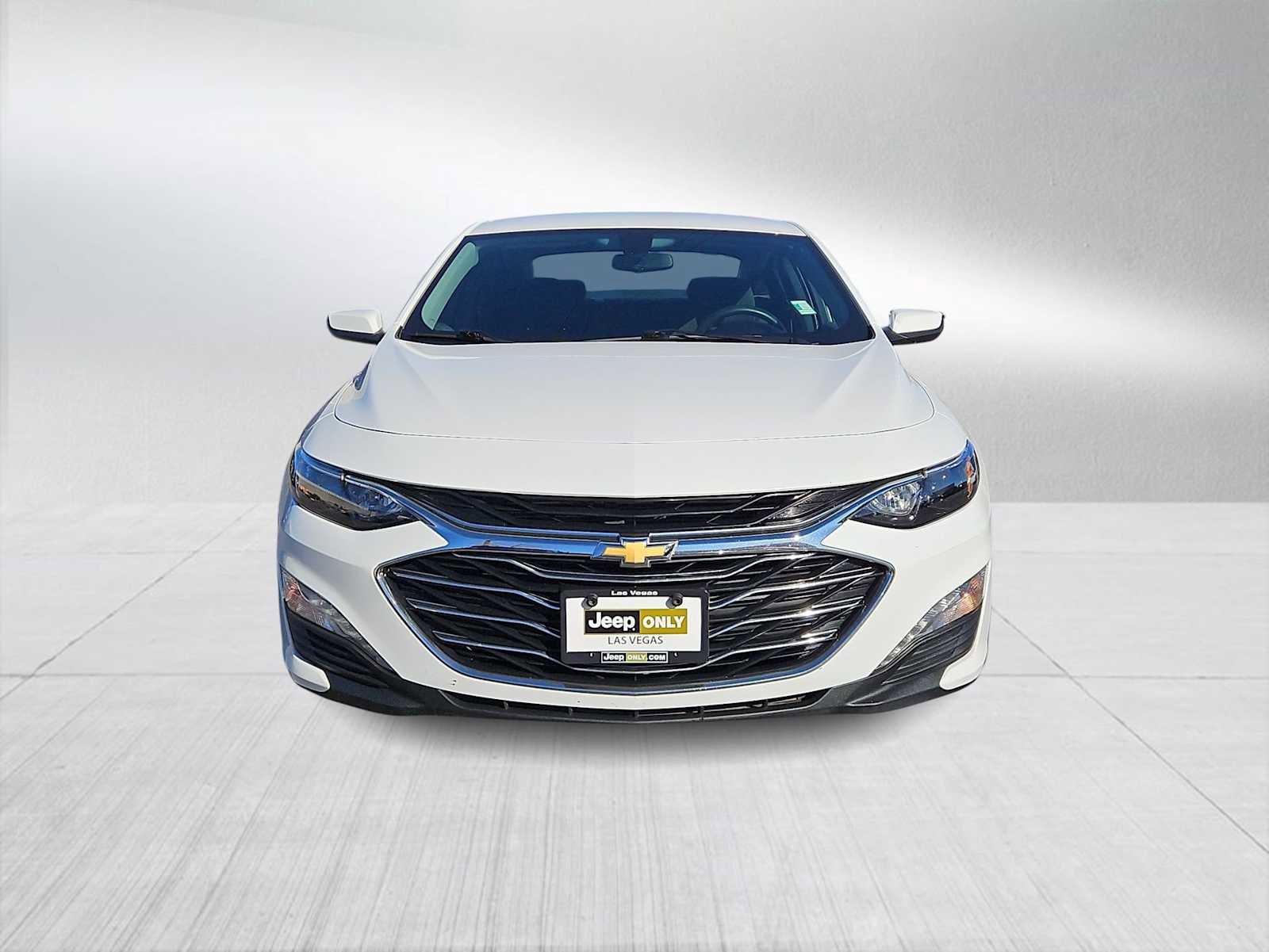 Used 2020 Chevrolet Malibu LT image 3