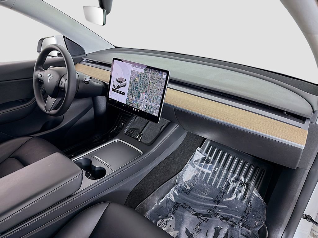 Used 2021 Tesla Model Y Long Range image 21