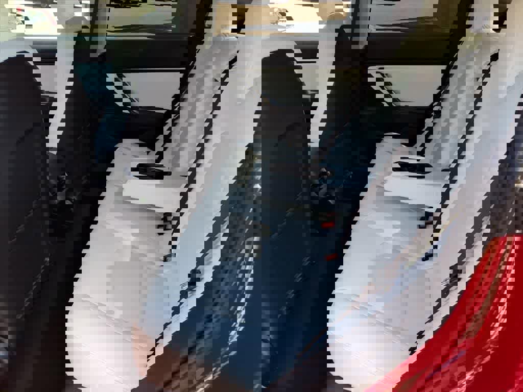 Used 2021 Tesla Model 3 Standard Range Plus RWD image 11