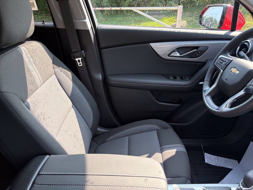 New 2026 Chevrolet Blazer LT w/ LPO, Floor Liner Package FWD image 27