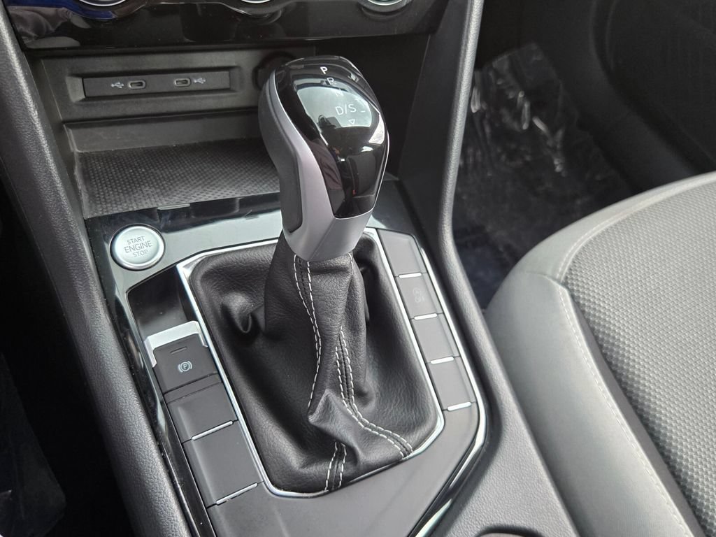 Certified 2024 Volkswagen Taos S FWD image 18