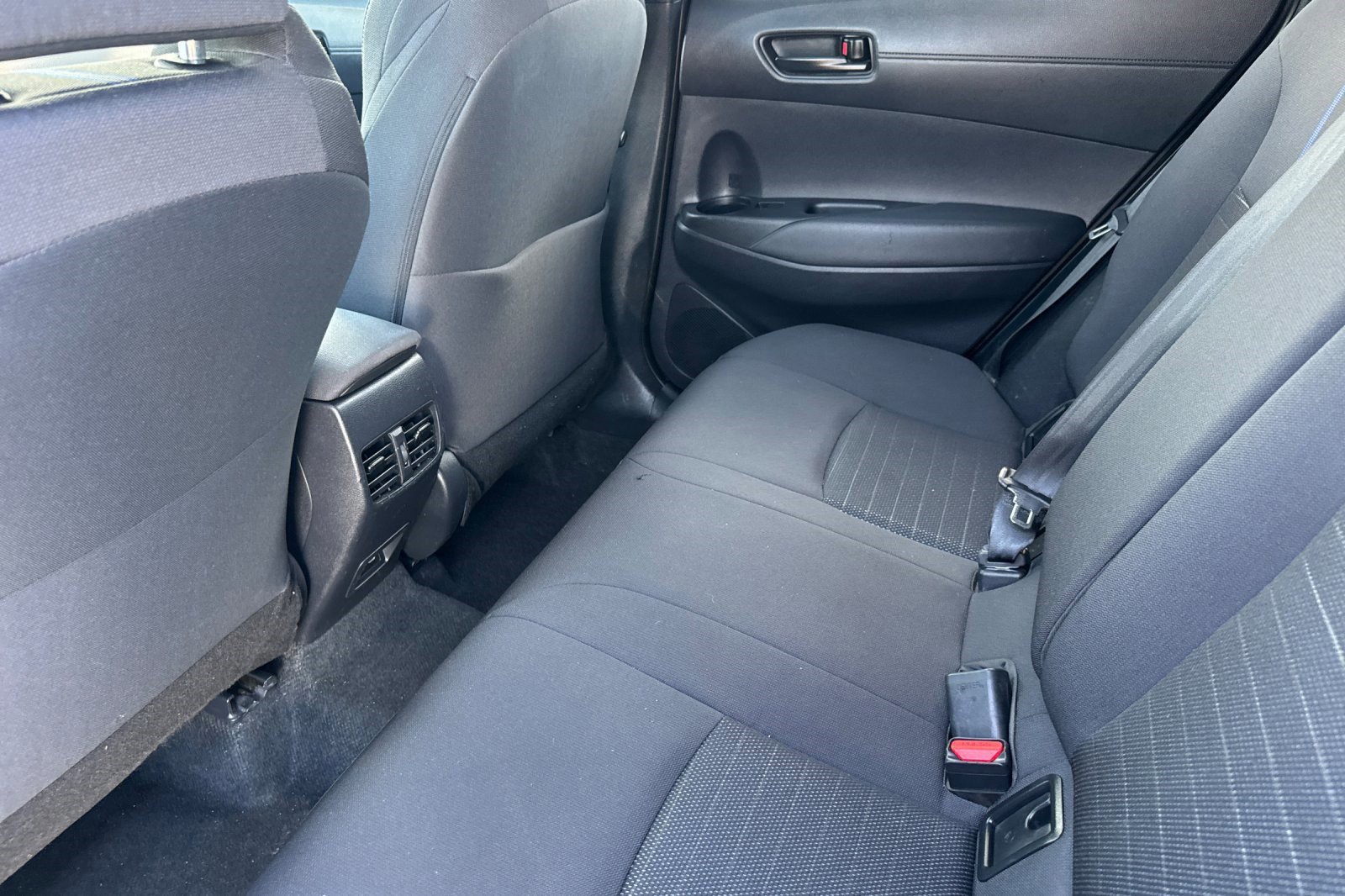 Used 2024 Toyota Corolla Cross SE w/ Moonroof Package image 27