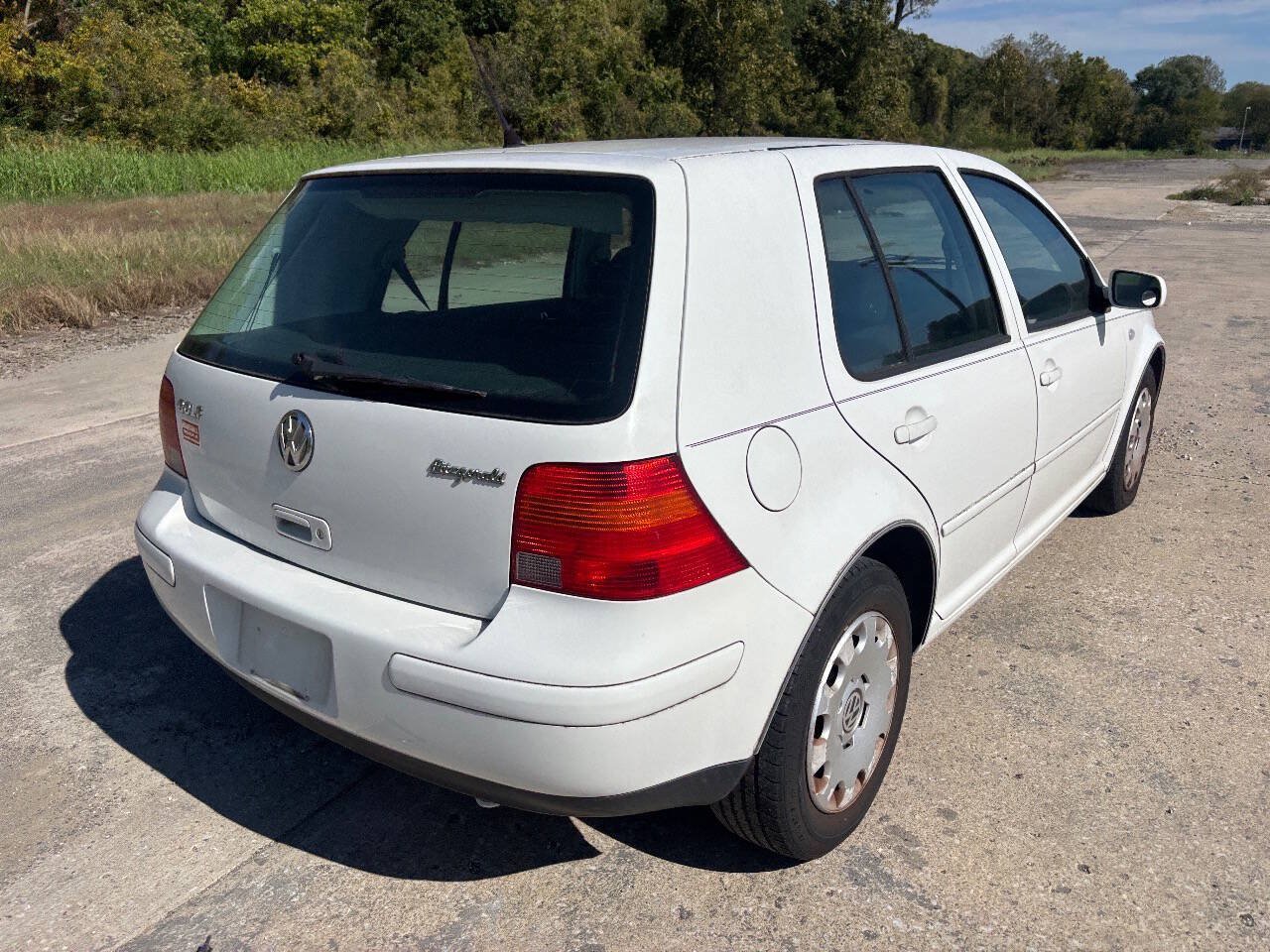 Used 2006 Volkswagen Golf GL FWD image 9